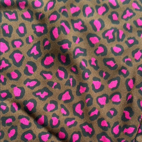 Banana Republic Animal Print Blouse - Picture 2 of 4